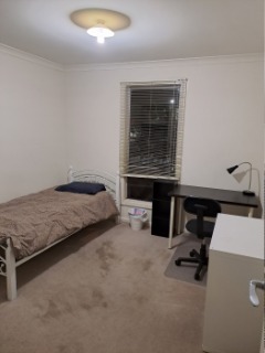 Townhouse room 1.jpg