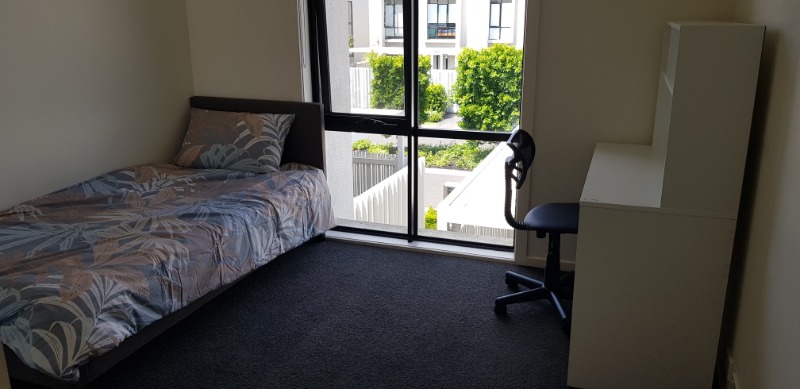 윗층 작은방1.jpg